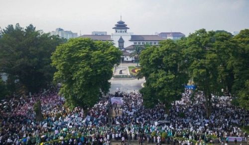 Hizb ut Tahrir / Indonesia Massive Rallies Remind the World That Palestine Remains Under Occupation