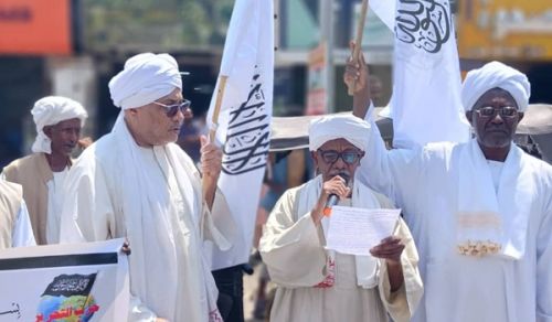 Within the Framework of the Campaign Organized by Hizb ut Tahrir / Wilayah of Sudan to Foil the Plan to Separate Darfur: The Party Held Stands in Several Sudanese Cities